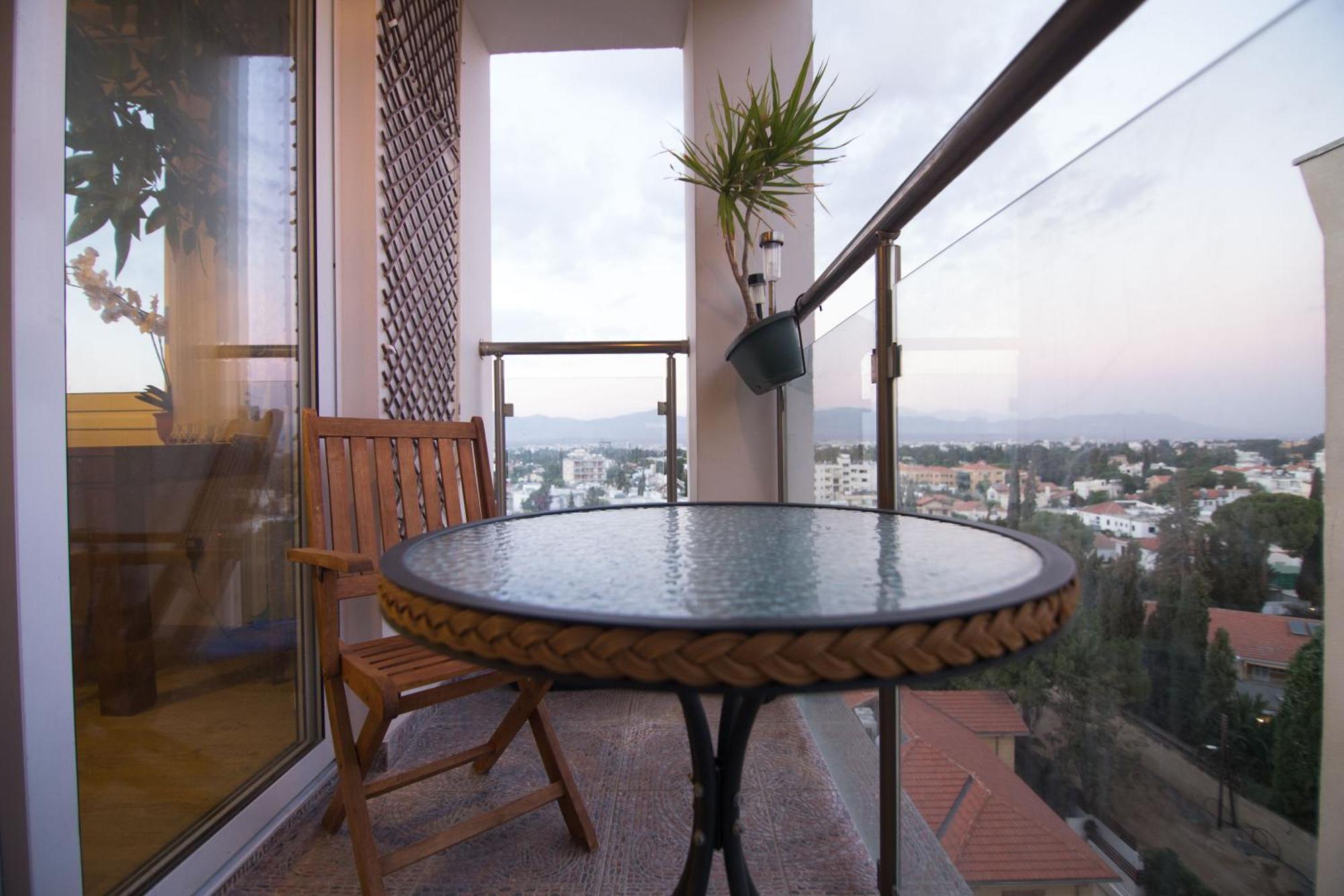 Vas' Penthouse Apartment Nicosia Luaran gambar